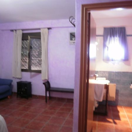 Hostal El Olmo Camarena de la Sierra Exteriör bild